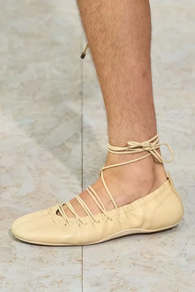 Look 80